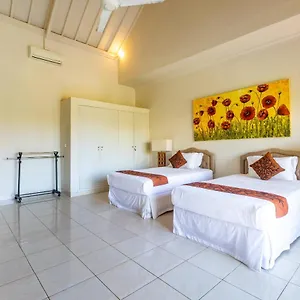 Guest house Mari Camplung Tanduk, Seminyak (Bali)