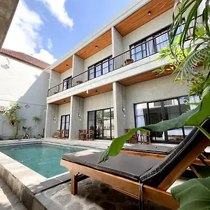 Guest house Adi Surya, Seminyak (Bali)